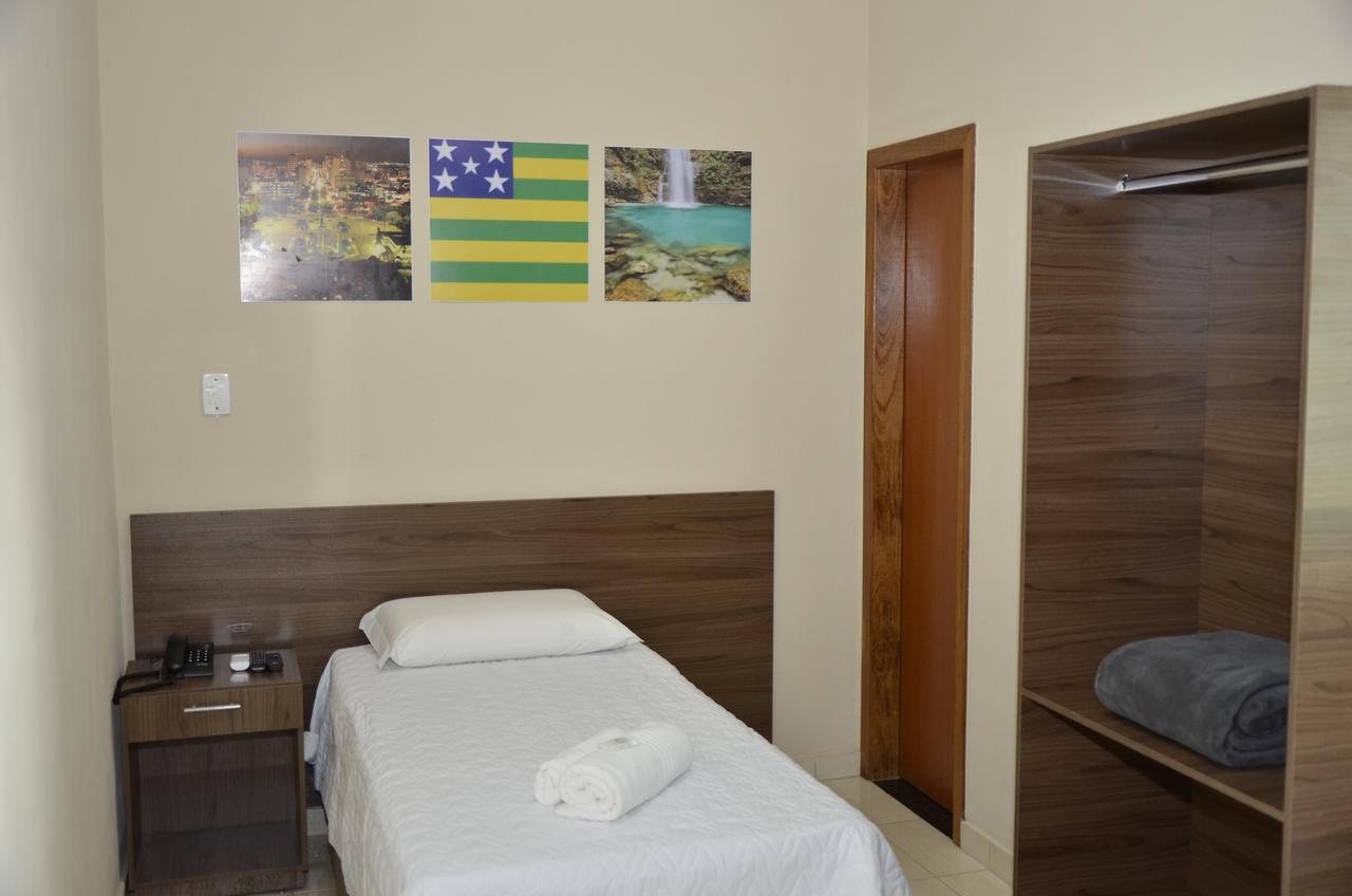 Hotel Brasil Guanhães Esterno foto