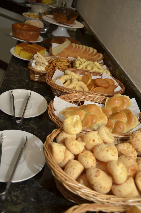 Hotel Brasil Guanhães Esterno foto